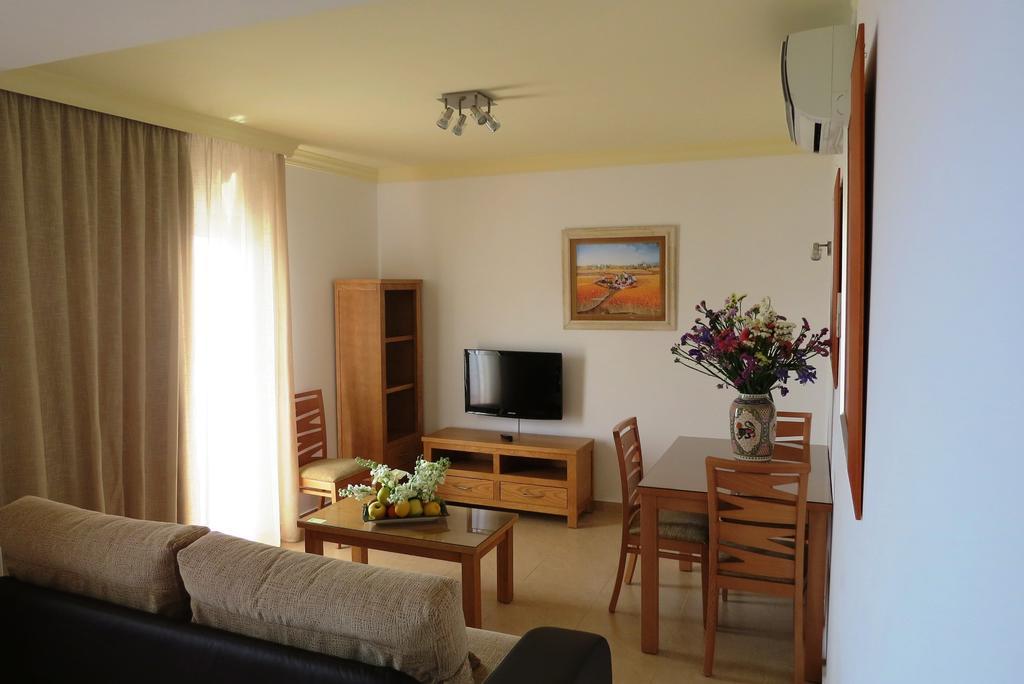 Apartamentos Turisticos Las Yucas Торре-дель-Мар Экстерьер фото